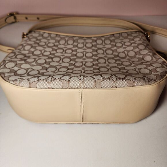 NWT COACH C6659 Soft Tabby Hobo Signature Jacquard Stone Ivory - Picture 7 of 7